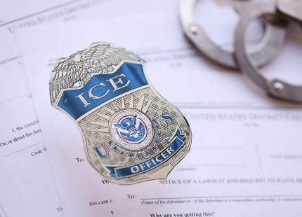 What Immigrants Need to Know about ICE Arrests in Chicago
